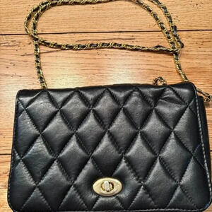 LJ Simone New York Leather Pocketbook